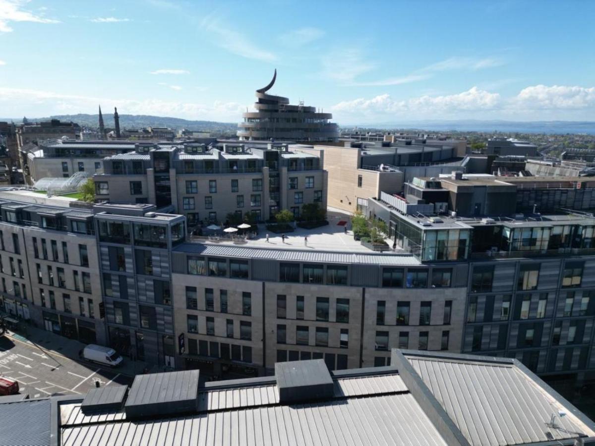 Roomzzz Edinburgh Edimburgo Exterior foto